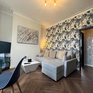 https://taff-waterside-premier-apartments.cardiffhotelswales.com