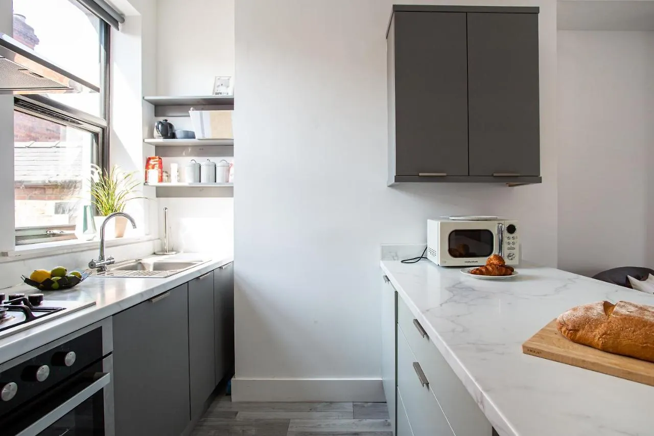 Apartment Modern Luxury Apartment, Sleeps 6, Best Location Belfast